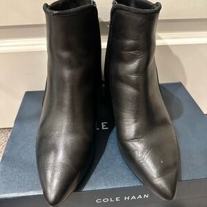 Black Cole Hann Black Buckled Leather Booties Sz 6.5